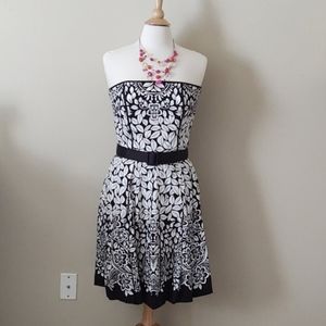 Strapless b/w floral summer cocktail dress WHBM